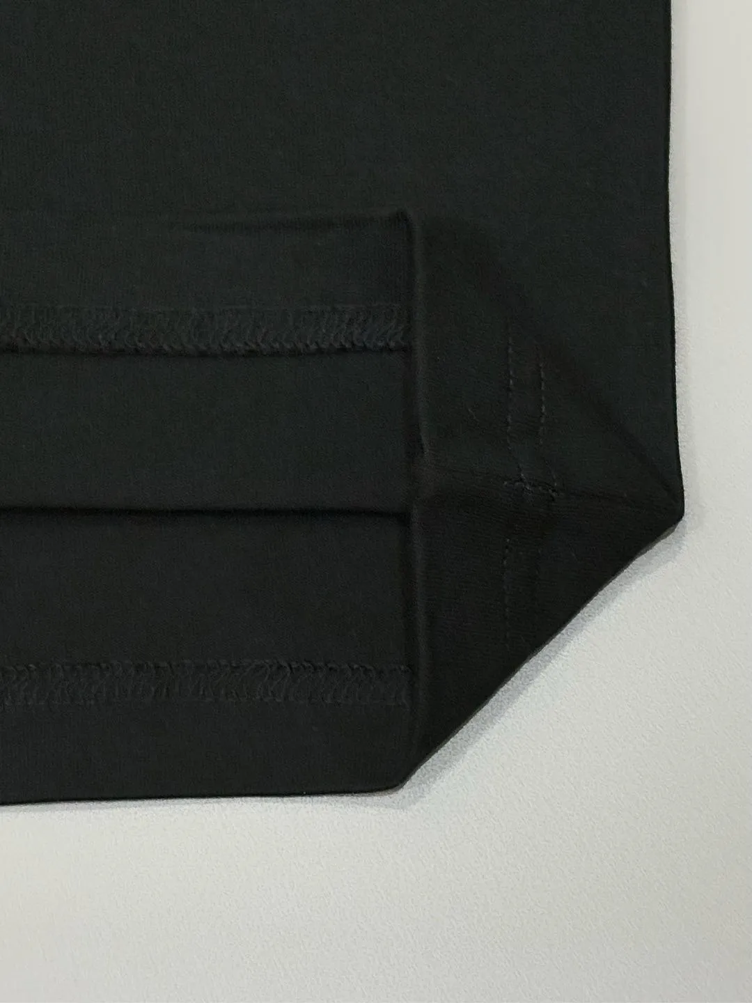 🅿️190 [High quality] Chrome hearts ss25 new first release latest short-sleeved round neck t-shirt, high-end customization, avant-garde and fashionable design! The brand logo is applied to the front and back cuffs using 100,000 needle embroidery techniques. High-end customized 280g fabric. Soft to the touch. Comfortable to wear. Exquisite stitching. Fine workmanship. The upper body effect is incomparably handsome! Same style for men and women, color: white, black size: S to xL